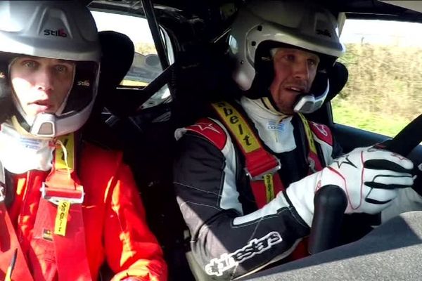 Adrien Van Beveren (à droite) au volant d'une Opel sur le Rallye du Touquet.