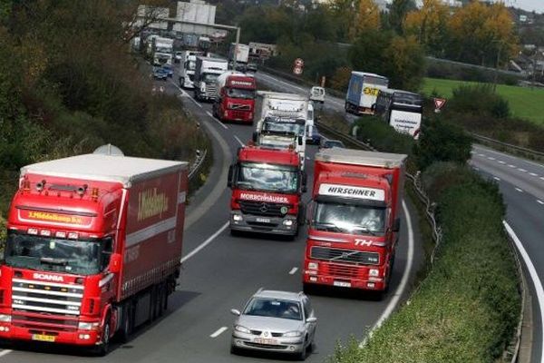 Trafic routier et émission de CO2 (illustration)