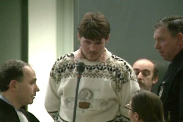 Jean-Michel Dupin aux Assises de la Gironde en 1994 pour le procès du meurtre d'un compagnon de régiment du camp de Souge