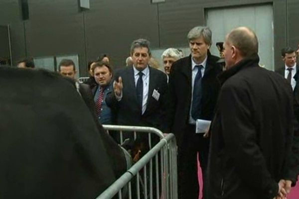 Le ministre participait à la clôture du 67e Congrès national à Troyes, jeudi 28 mars 2013