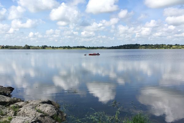 Le lac du Cébron (Deux-Sèvres)