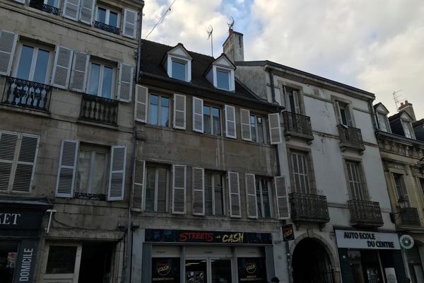 Anthony Moussu's apartment located Rue Jean-Jacques Rouseau in Dijon where a concert is being organized this Friday March 4, 2021