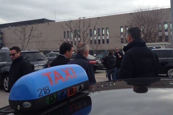 Chauffeurs de taxi à l'aéroport de Nice (Archives)