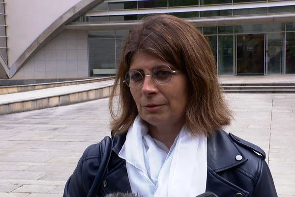 Sophie Rollet était présente au côté du procureur de la République de Besançon lorsque celui-ci a expliqué à la presse les détails de l'enquête contre Goodyear.