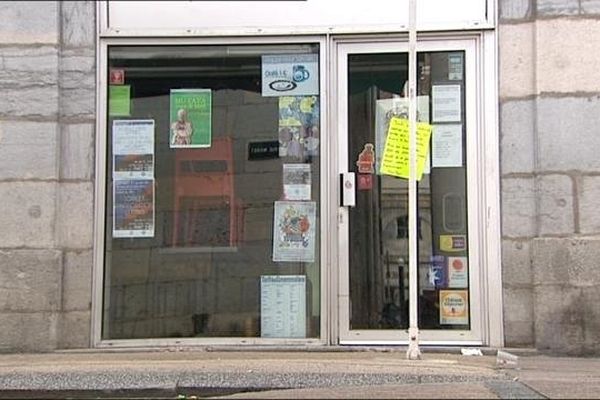 Le café de l'Université, où s'est réfugié le groupe poursuivi par une dizaine de jeunes agresseurs.