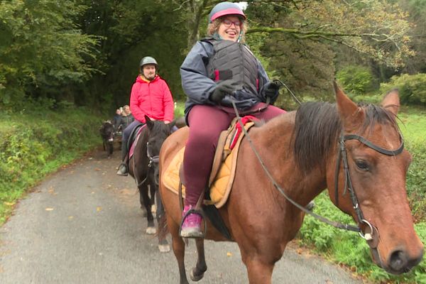 Le sourire radieux de Pauline, en balade avec Popeye son cheval préféré.