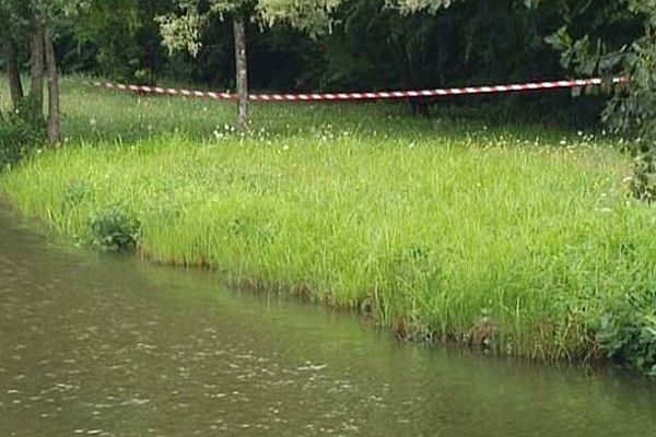 Le corps d'Alicia Caeiro a été retrouvé par un pêcheur dans l’étang de Fontaine Couverte, à Givry, vendredi 1er aout 2014. 