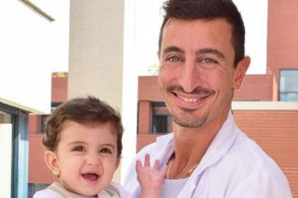 Alex et son sauveur, le Docteur Fabio Cuttone