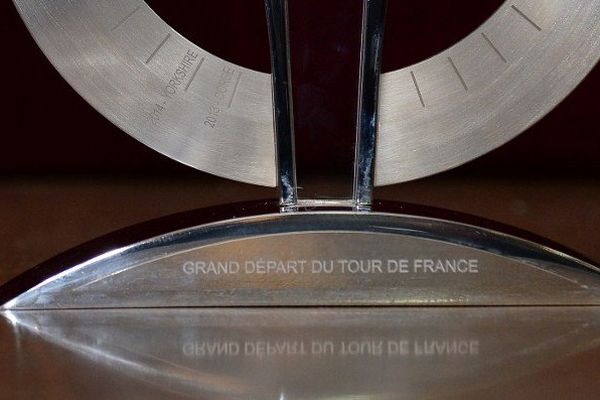 Le trophée 2014 du Tour de France : le Yorkshire après la Corse