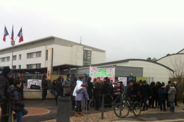 Manif Collège Félix Tisserand