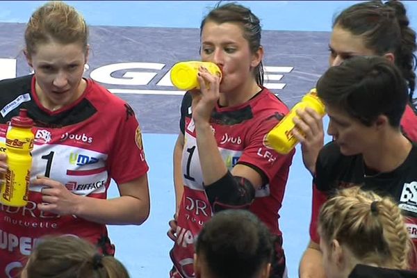 Les handballeuses bisontines peuvent être satisfaites de leur match d'hier soir : 34 partout face au leader Metz