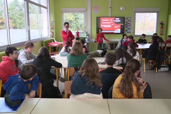 Des ateliers de sensibilisation ont eu lieu toute la journée du 25 novembre au collège de Besançon.