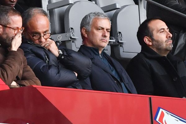 José Mourinho dans les tribunes du Stade Pierre-Mauroy en février 2019