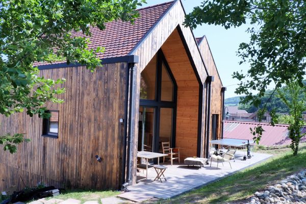 Aline vit dans deux tiny houses, "vivre mieux, avec moins" est l'adage de la propriétaire.