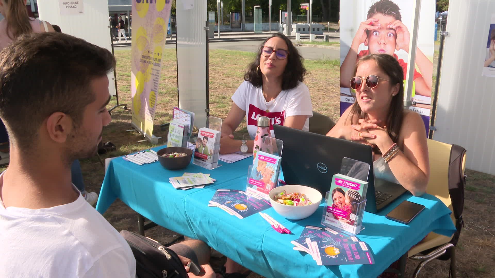 Bordeaux : Des étudiants recrutés par 