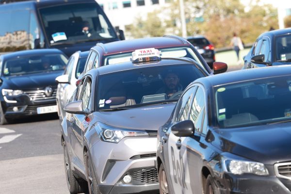 Les syndicats de taxis demandent une compensation financière allant de mars à octobre 2024.(Illustration)