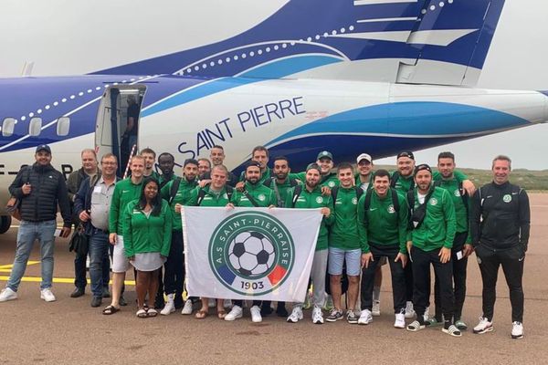 Les joueurs de St-Pierre-et-Miquelon en route pour la Bretagne