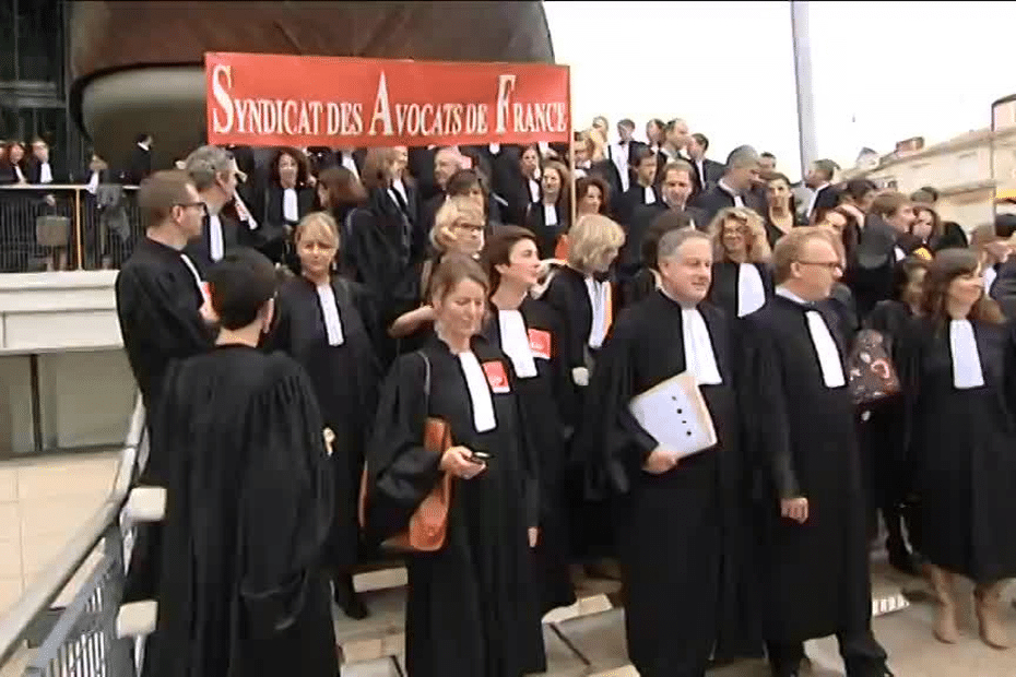 Bordeaux Les Avocats Repartent En Guerre Contre Le Financement De Laide Juridictionnelle