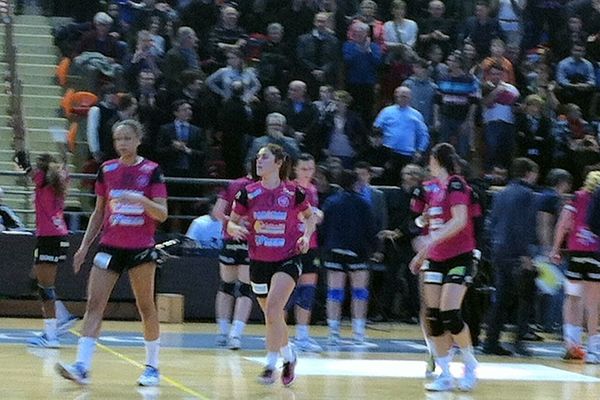 Les dijonnaises du Cercle avaient pour mission la victoire face à Issy Paris, au Palais des Sports de Dijon