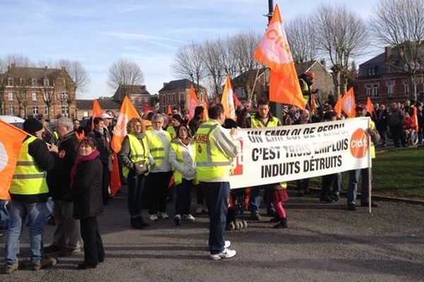 L'intersyndicale CGT-CFDT de la fonderie KME appelait à manifester entre la place Méhul et le site de l'usine ardennaise. L'avenir du site reste incertain.