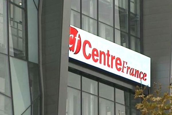 Le groupe Centre France a annoncé, le 5 novembre 2013, un plan de restructuration qui prévoit 230 suppressions d'emploi.