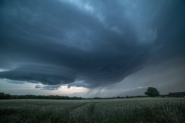 Une supercellule orageuse à Mervans (Saône-et-Loire), le 19 juin 2024.