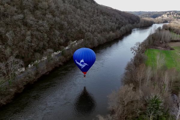 À la découverte du Périgord noir par les airs.