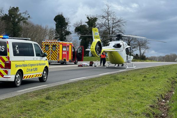 Un violent accident a fait trois blessés dont un grave à Montilly-sur-Noireau, entre Flers et Condé-en-Normandie, ce dimanche 10 mars 2024.