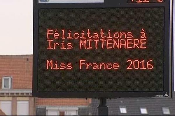 Le tableau d'affichage de Steevoorde proclamme sa fierté et son bonheur ce dimanche de compter une miss France parmi ses administrés