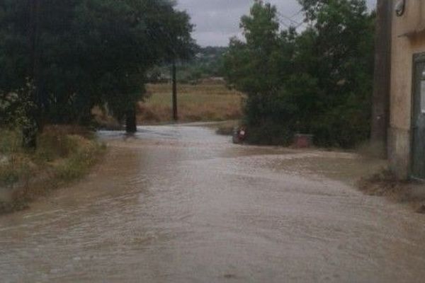 Une voie inondée au Beausset