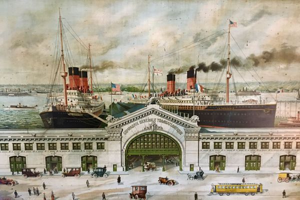 Les paquebots de légende construits à Saint-Nazaire, "publicité" d'époque de la Compagnie Générale Transatlantique. Réserve de l'éco-musée Escal'Atlantic.