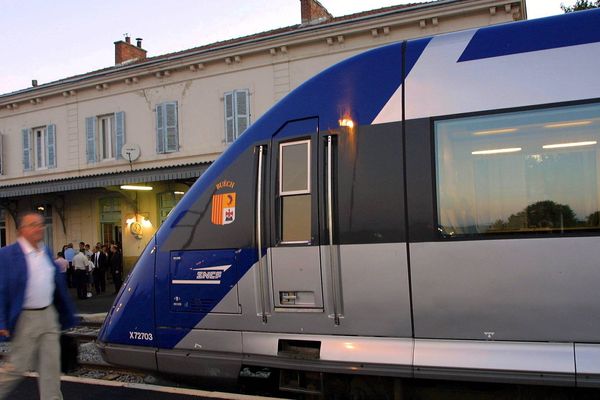 Sur la ligne SNCF Meyrargues-Pertuis