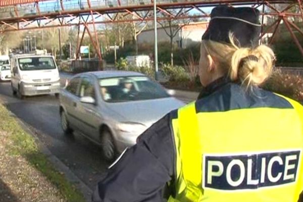 Contrôle de police sur les bords de Vienne à Limoges, le 7 décembre 2012