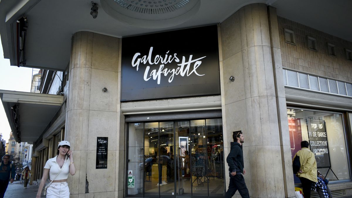 Les magasins Galeries Lafayette de Cannes et de Toulon menac s