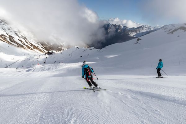 Le domaine skiable de Cauterets dans les Hautes-Pyrénées est ouvert à 80% pour le weekend de préouverture vendredi 29 novembre 2019.