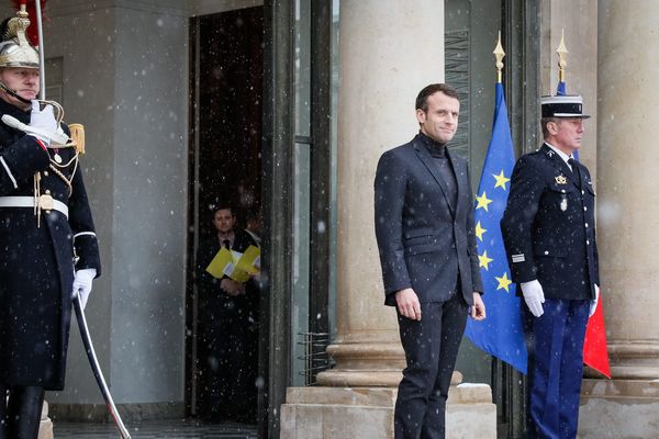 Le président de la République Emmanuel Macron sur le perron de l'Elysée, (9 Fevrier, 2018)