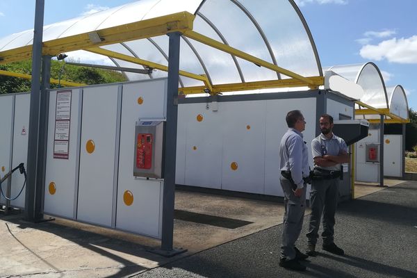 Les inspecteurs de l'environnement ont contrôlé une station de lavage.