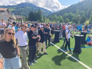 Une centaine de personnes s'étaient rassemblées au Grand Bornand, ce mercredi 24 juillet, pour la nomination des Alpes françaises dans l'organisation des JO d'hiver 2030.