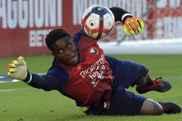 Le gardien Brice Samba est l'un des meilleurs joueurs caennais en ce début de saison. 