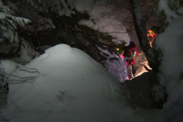 Cela faisait 20 ans que la préfecture de l'Isère n'avait pas organisé un exercice de secours spéléo en hiver et de nuit.