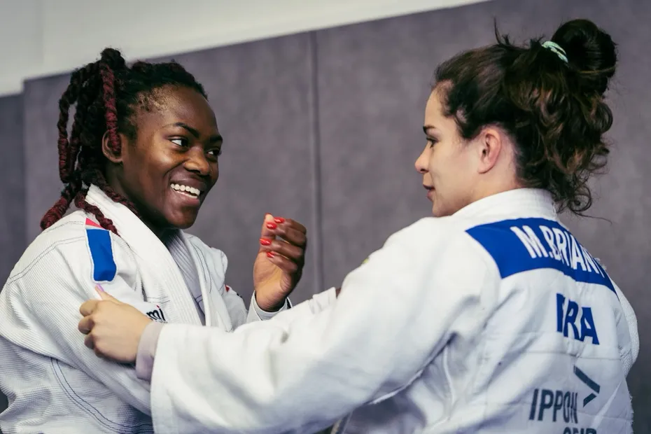 JUDO. “Tellement triste pour elle”, la partenaire de Clarisse Agbegnenou,...