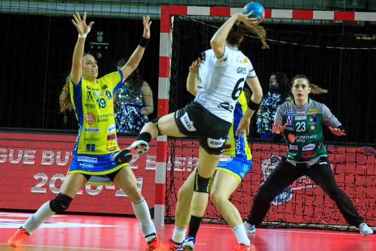 Handball Feminin Le Brest Bretagne Handball Sacre Champion De France 21 Apres Sa Victoire Sur Metz 29 A 22