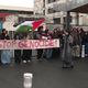 Une centaine d'élèves du lycée Ambroise-Brugière à Clermont-Ferrand étaient mobilisés devant les grilles de l'établissement.