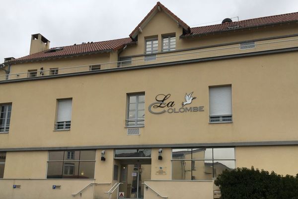 Vendredi 6 mars, l'ARS a annoncé que cette maison de retraite de Blanzat dans le Puy-de-Dôme était placée sous surveillance.