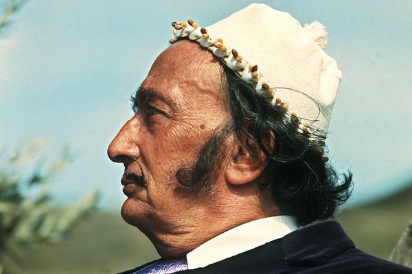 La tombe de l'artiste surréaliste espagnol Salvador Dali a été rouverte le 19 septembre, 28 ans après sa mort, pour déterminer s'il a, ou non, une descendance.