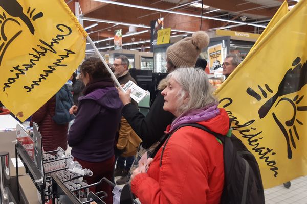 Le revenu des agriculteurs et le refus du libre-échange sont les deux principales revendications de la Confédération paysanne