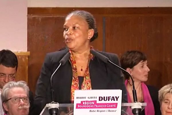 Christiane Taubira, lors de sa visite de soutien à Marie-Guite Dufay, lors de la campagne des élections régionales, début décembre 2015