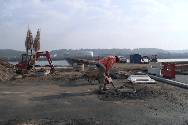 Les travaux sur la tête du pont Simone-Veil dureront du 8 au 20 mars 2021.