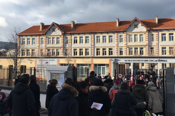 L'école clermontoise Edgar Quinet devrait voir l'une de ses classes fermer à la rentrée 2019