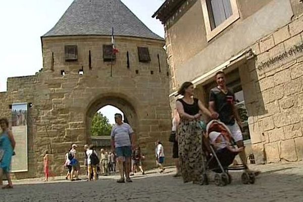 Carcassonne - même en septembre, les touristes sont là - septembre 2015.